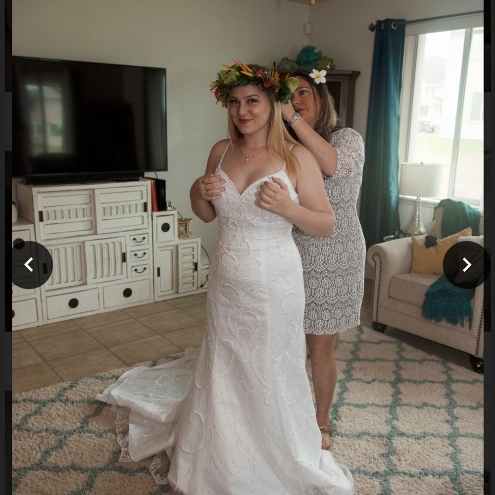 Wedding dress